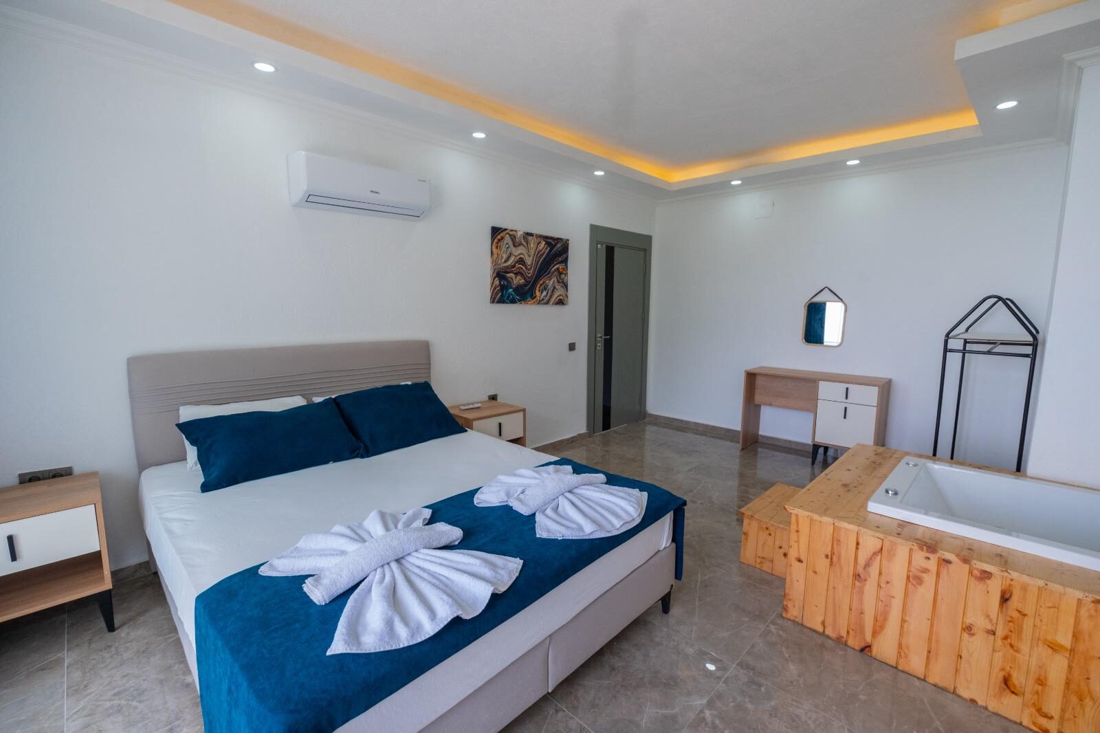 Villa King — 15