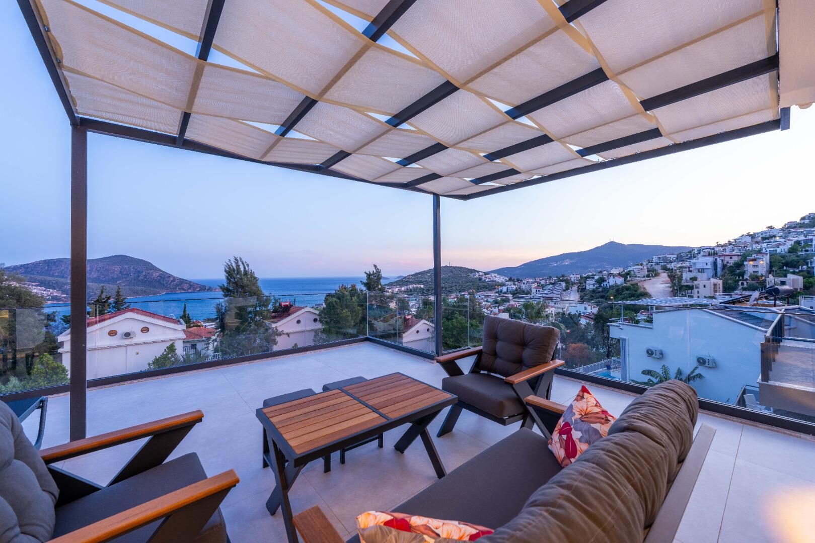 Villa Lovelet 2 — 66