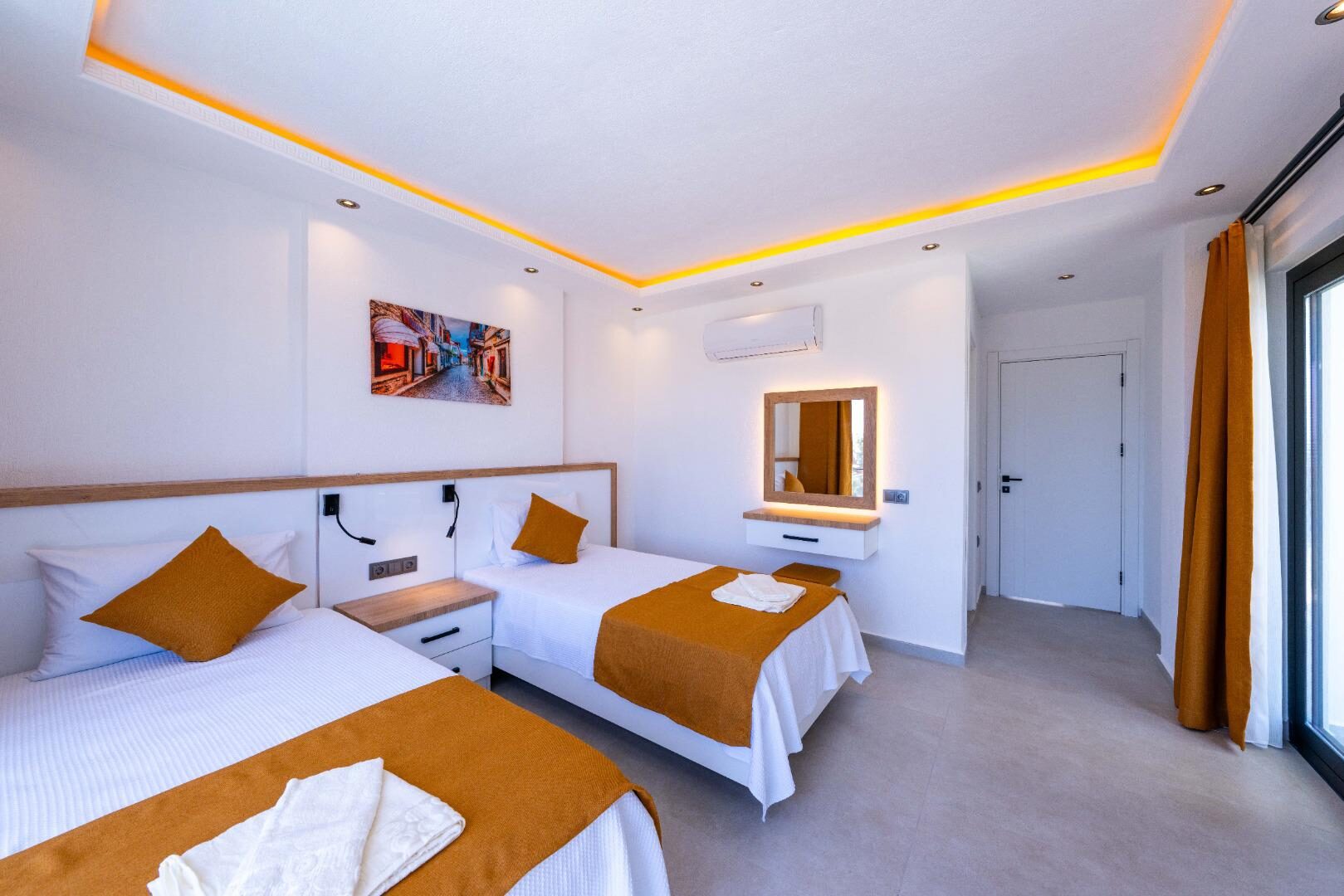 Villa Lovelet 2 — 83