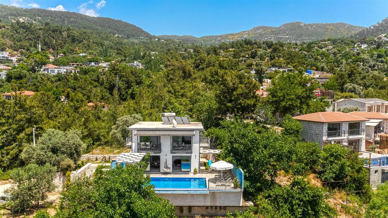 Villa Alara — 49