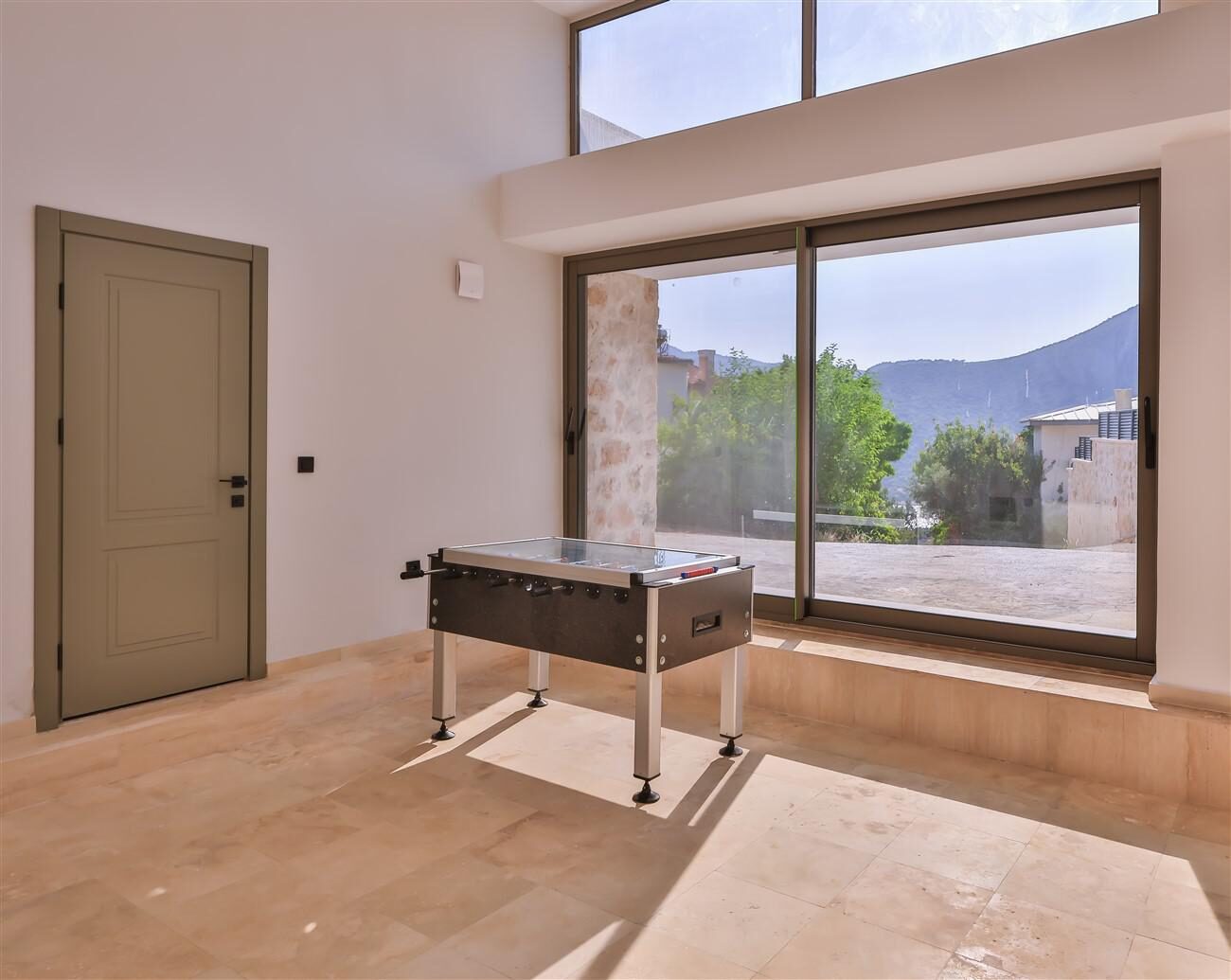 Villa Eliza — 65