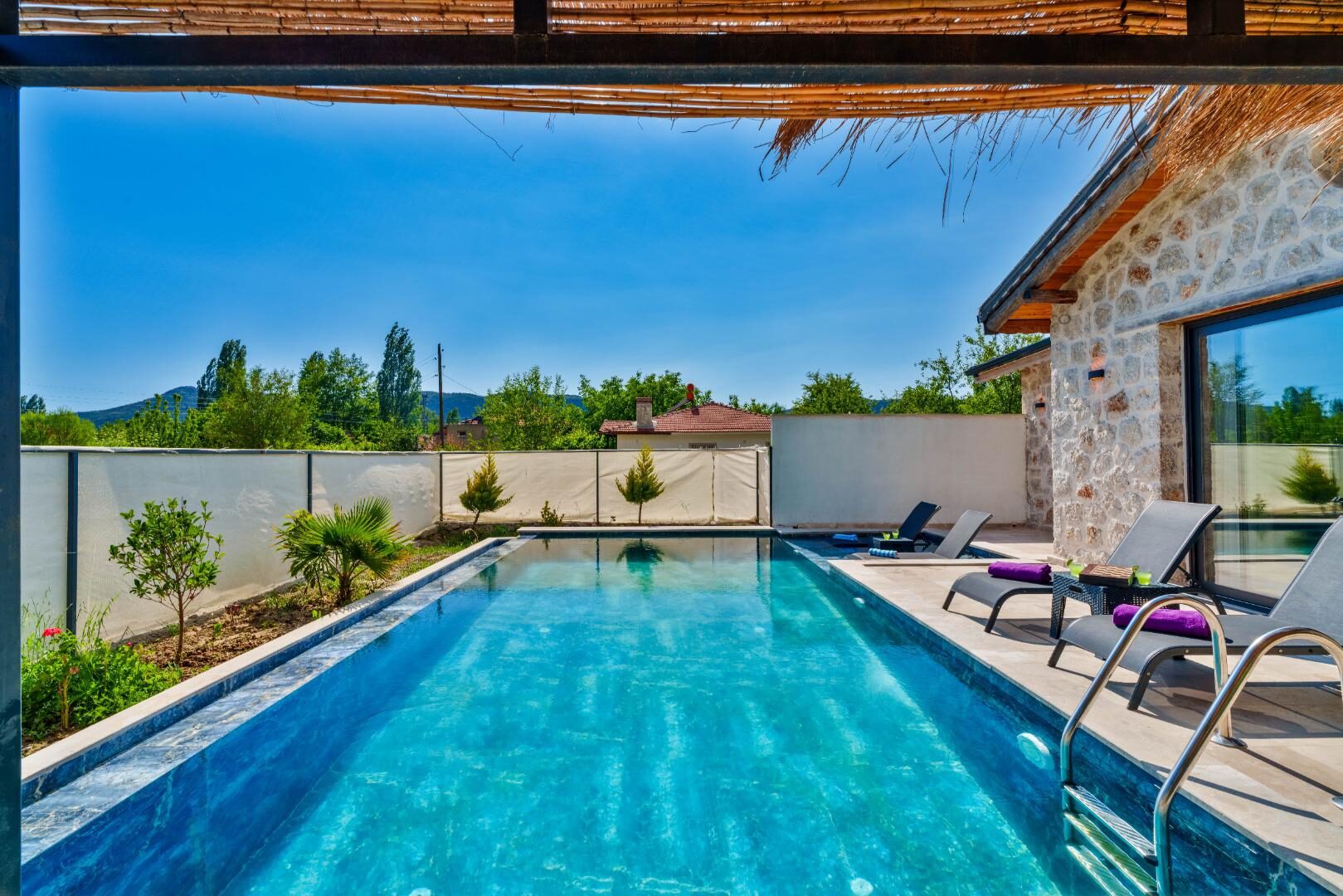 Villa Loya — 4