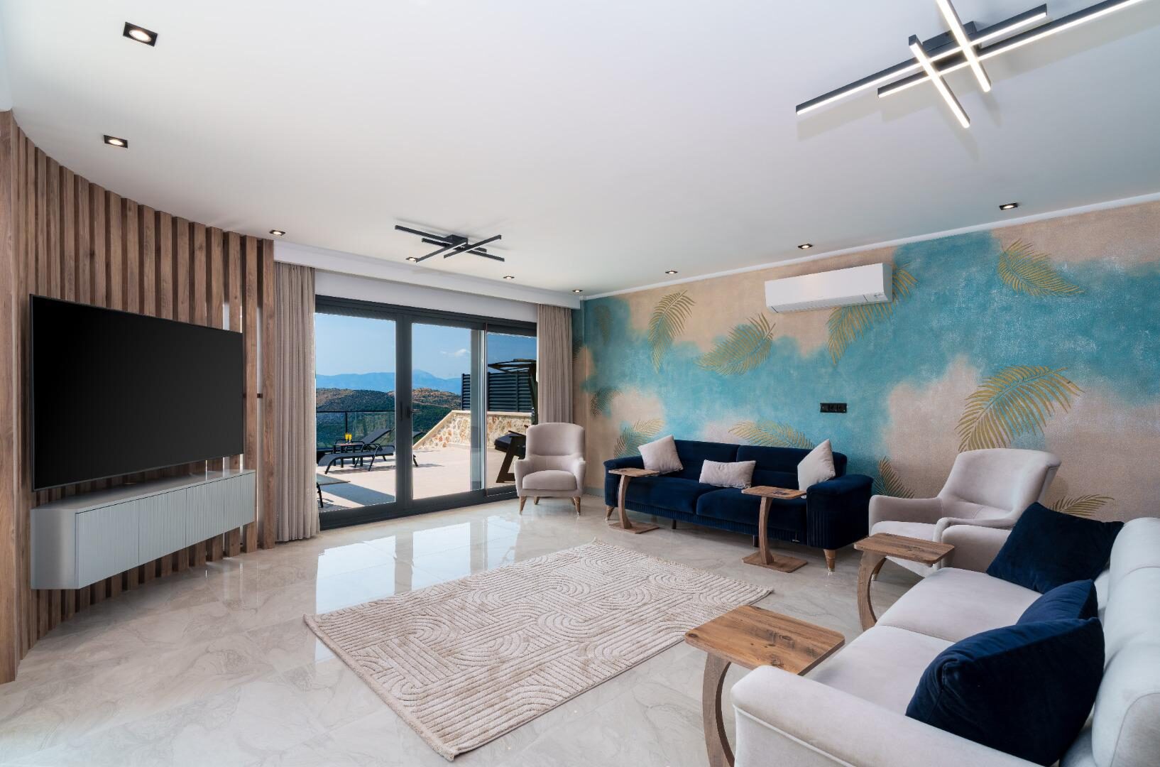 Villa Newcastle — 29