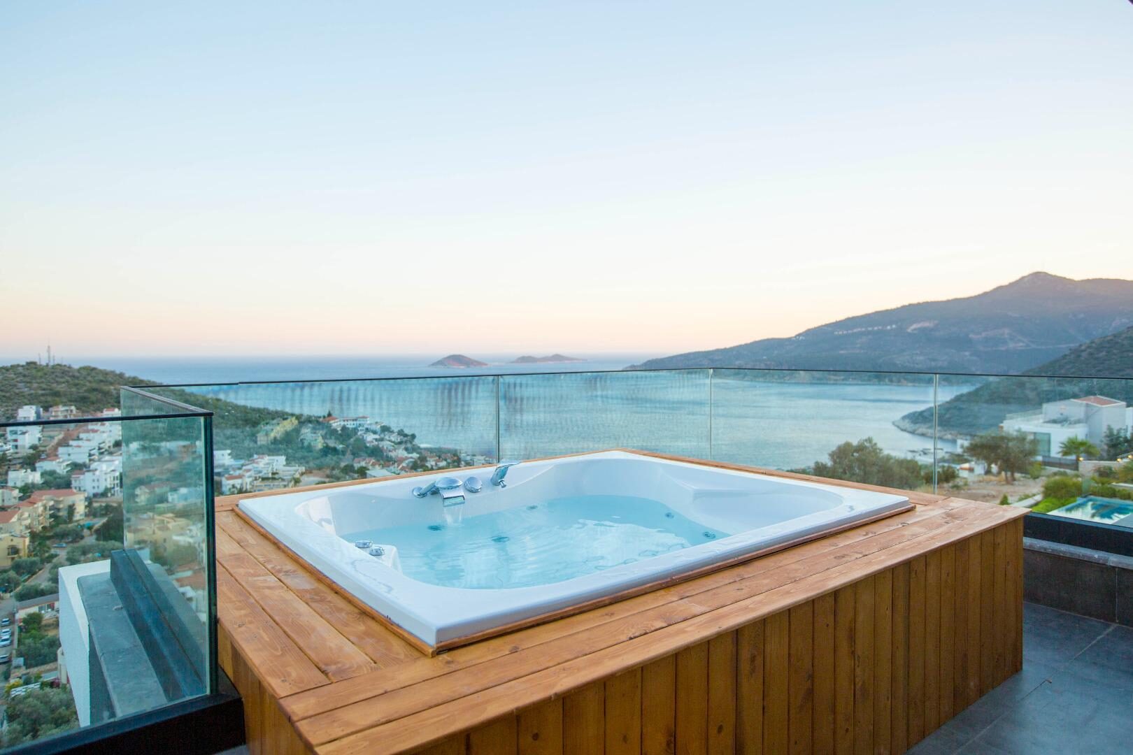 Villa Vogue — 4
