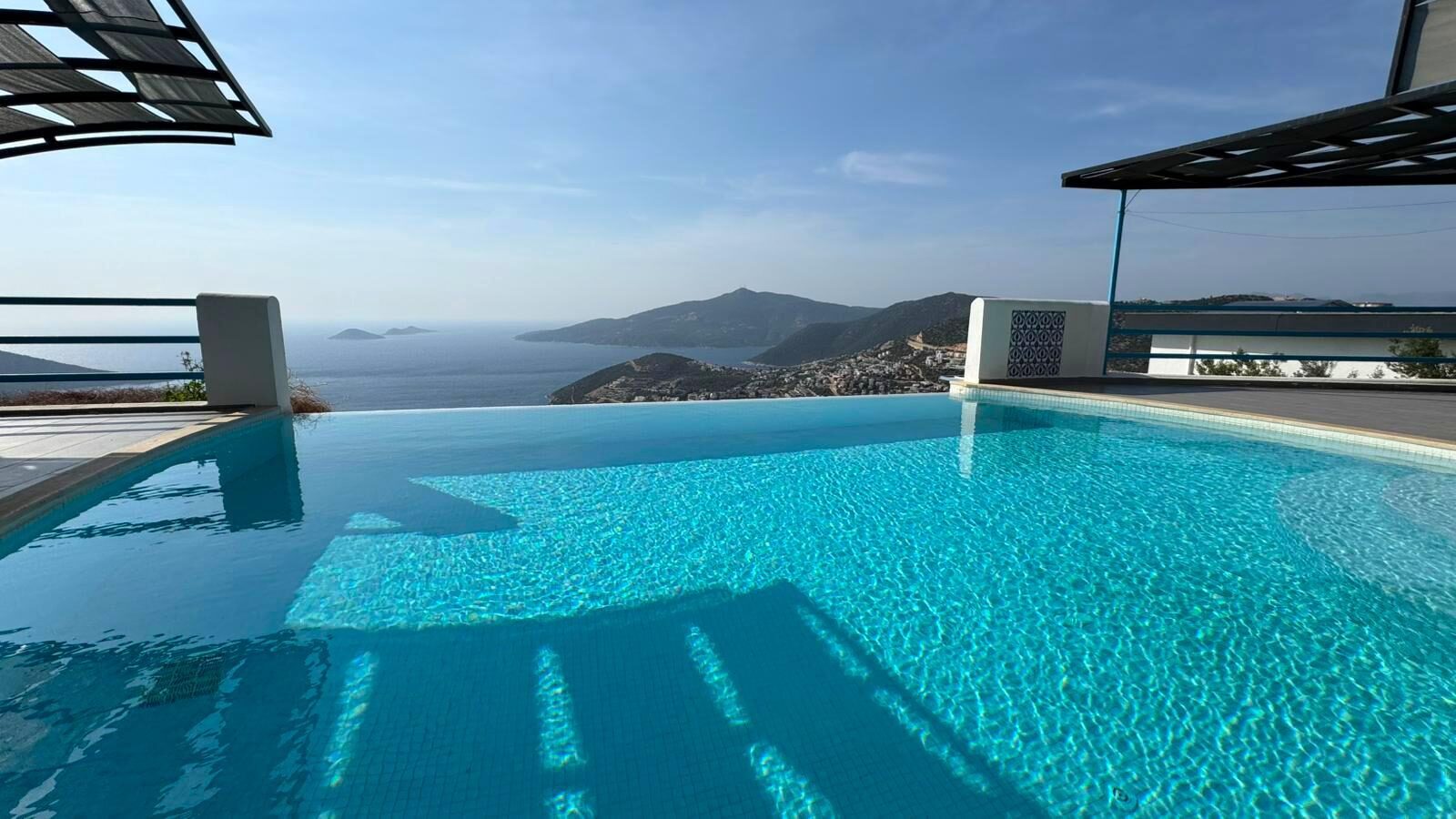 Villa Adora 1