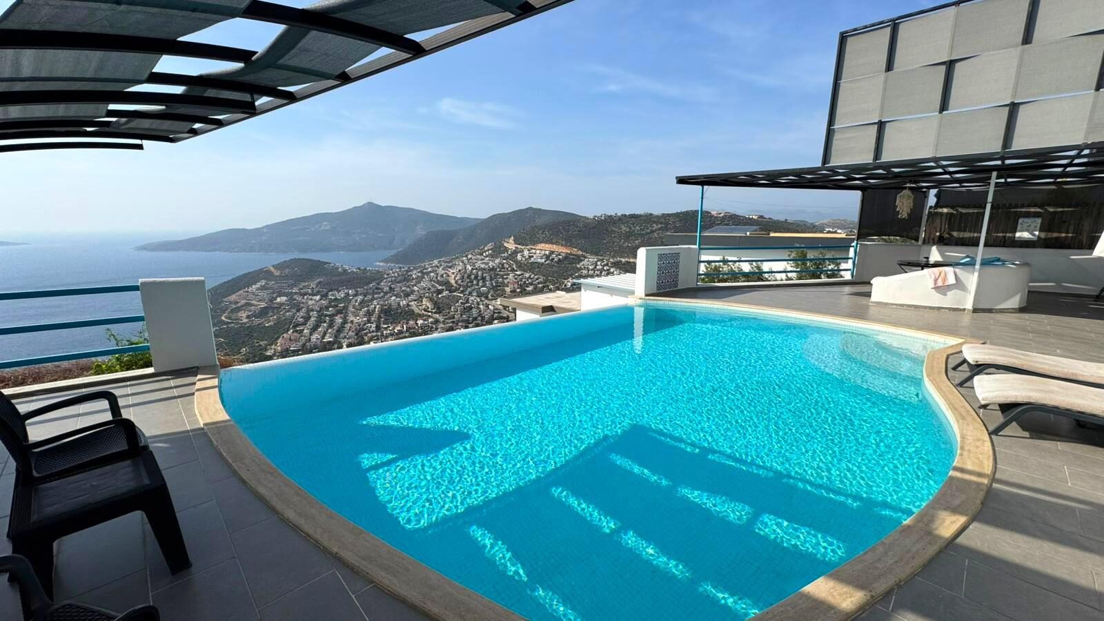 Villa Adora 1 — 5