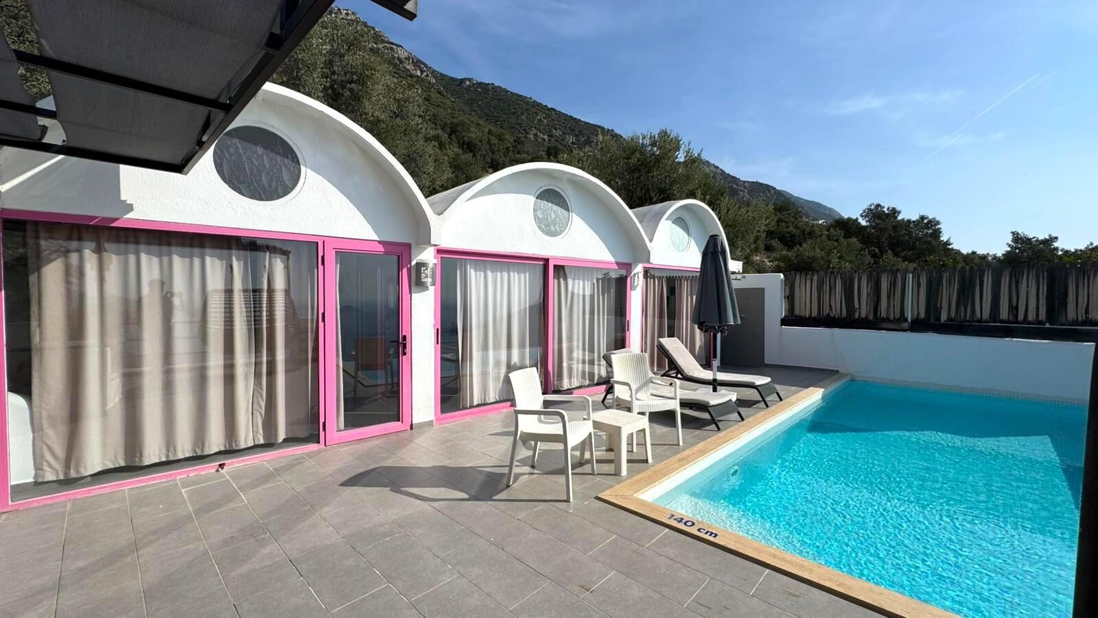 Villa Adora 2 — 8