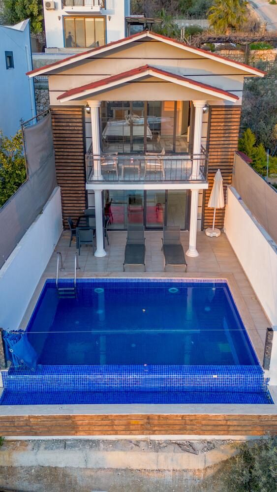 Villa Bercesti — 18