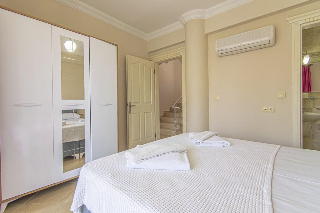 Villa Pearl 8 — 19