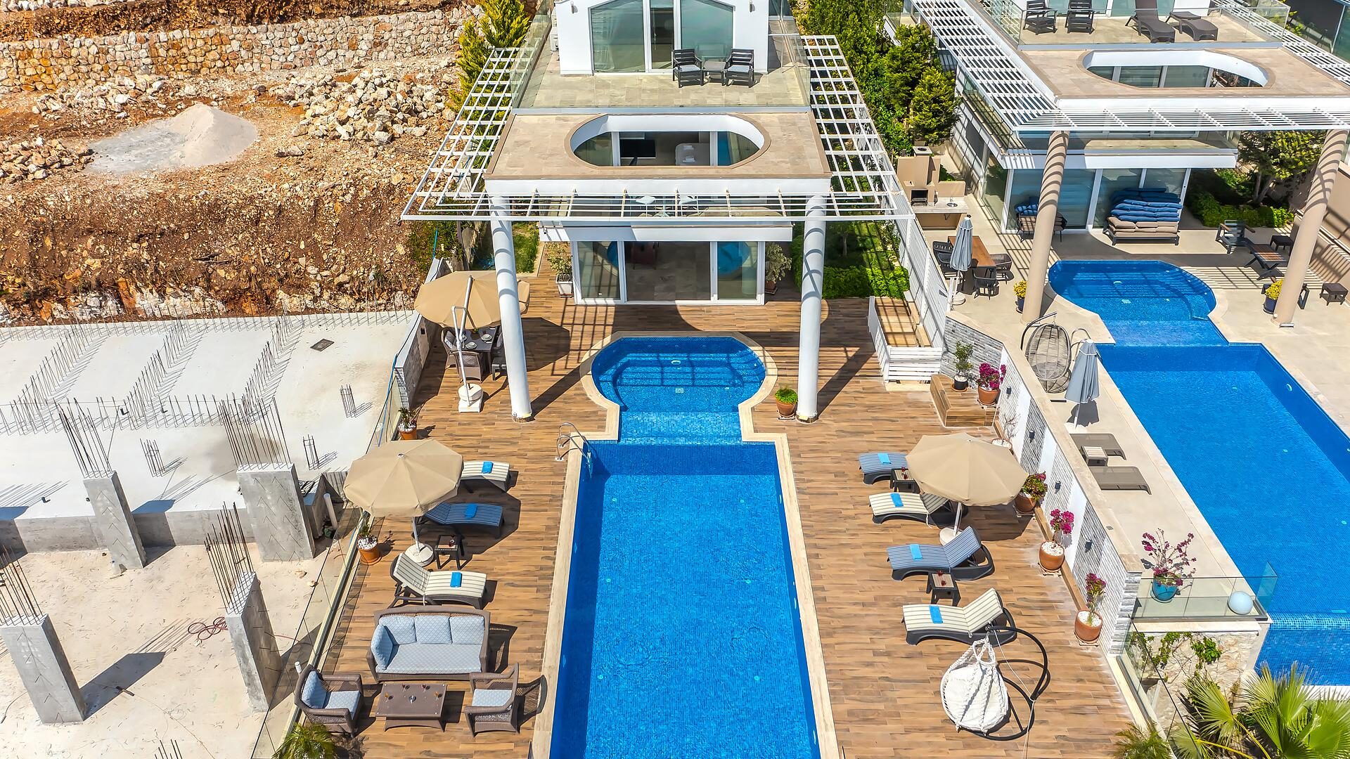 Villa Hillside 3 — 65
