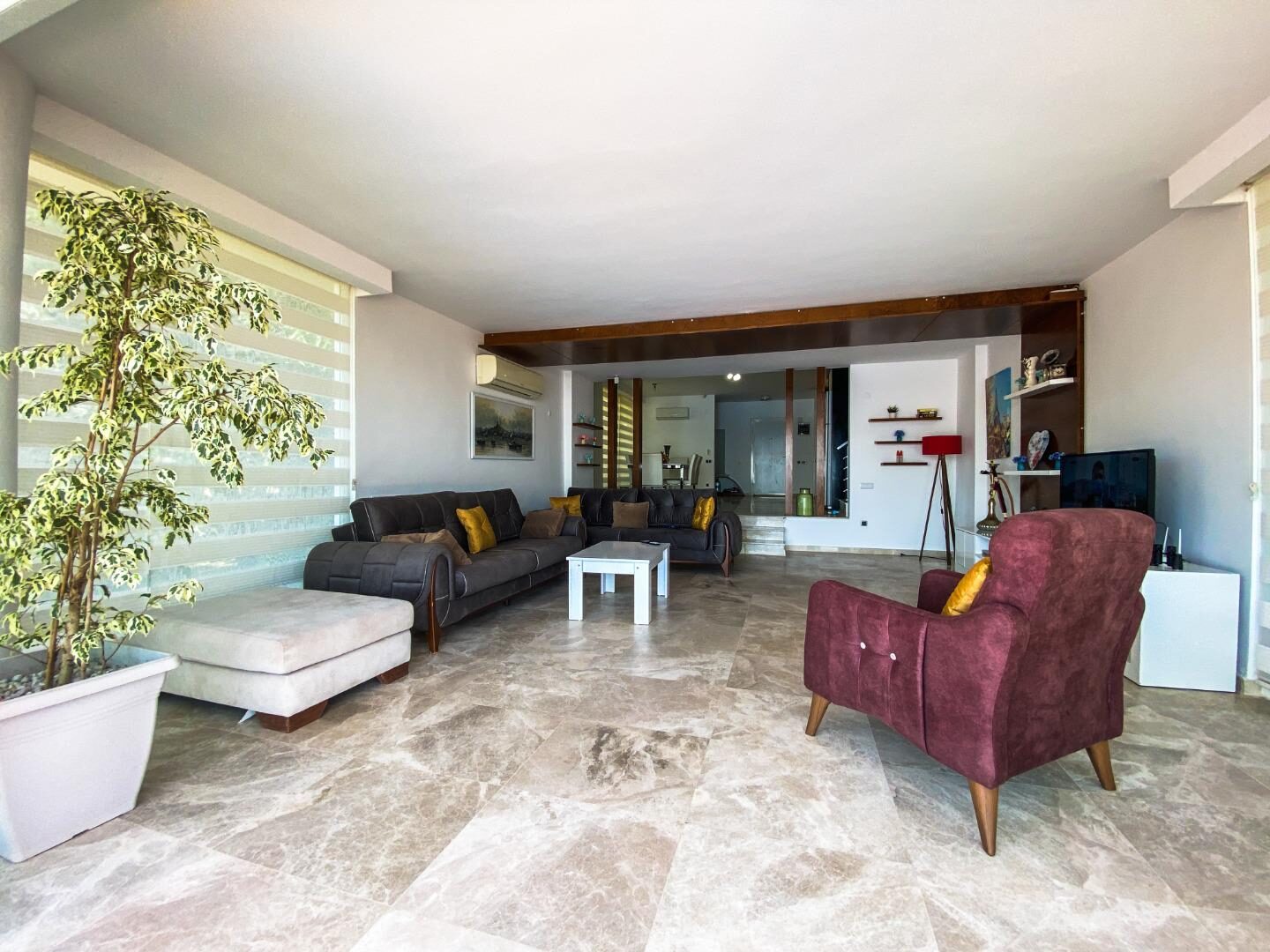 Villa Hillside 3 — 74