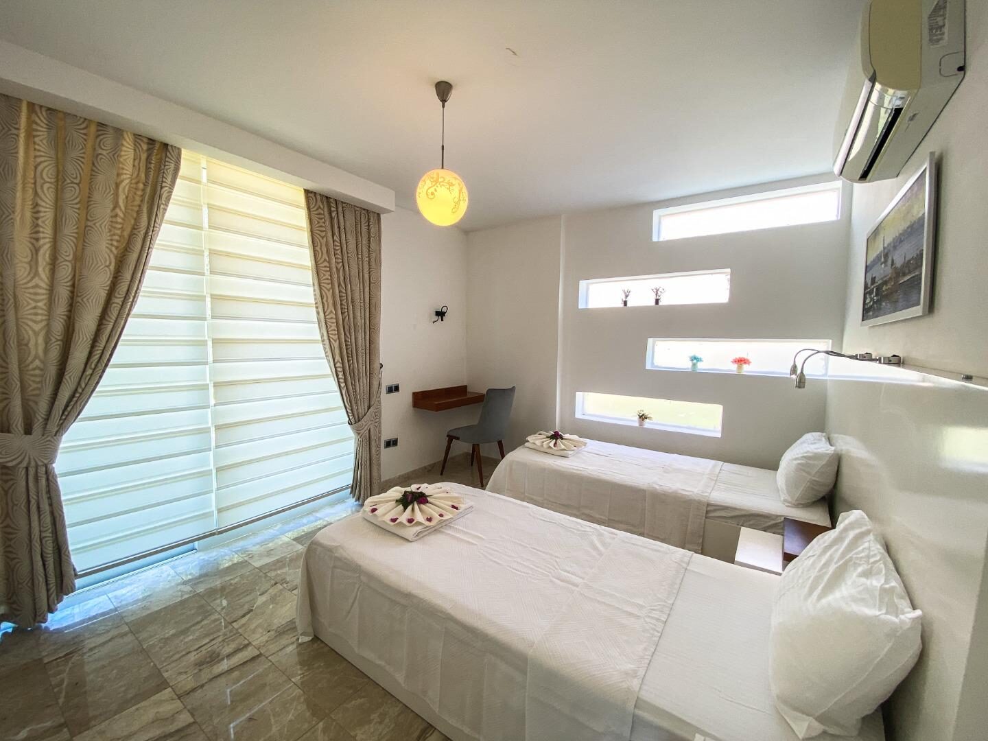 Villa Hillside 3 — 85