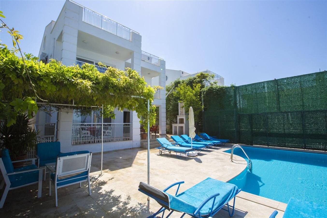 Villa Baysal Bergamot — 3