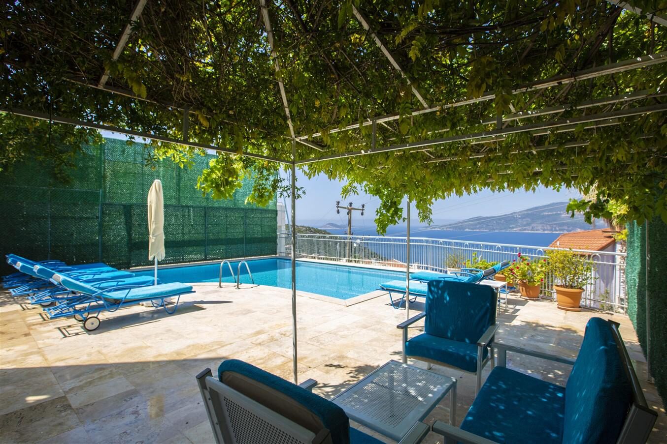 Villa Baysal Bergamot — 14