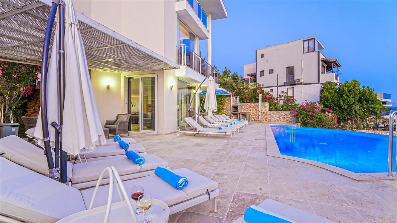 Villa Neptune — 3