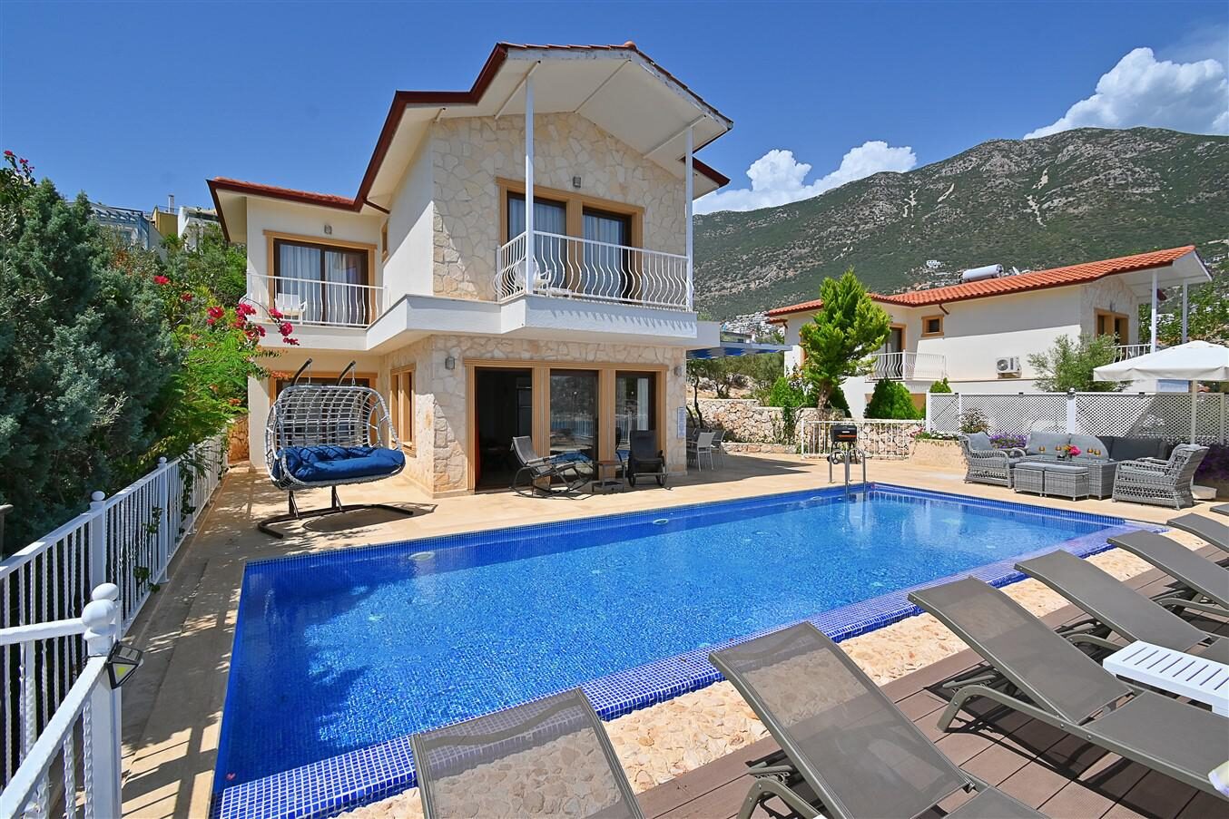 Villa Dionysus — 2