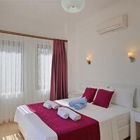 Villa Hermes 1 – villa for rent in Ortaalan