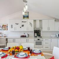 Apart Suit Karmen – villa for rent in Ortaalan