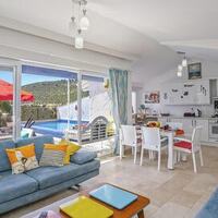 Apart Suit Karmen – villa for rent in Ortaalan