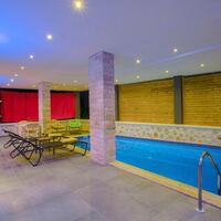 Villa Tarz — 8