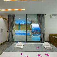 Villa Tarz — 34