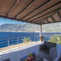 Villa Cape House – villa for rent in Yarımada