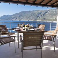 Villa Cape House – villa for rent in Yarımada