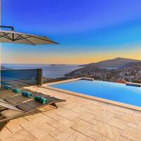 Villa Luxury – villa for rent in Kızıltaş