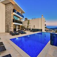 Villa Luxury – villa for rent in Kızıltaş