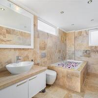 Villa Waratah — 47
