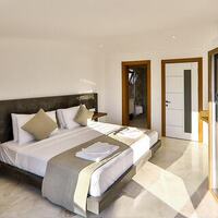 Villa Luxury – villa for rent in Kızıltaş