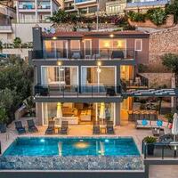 Villa Waratah — 60