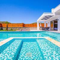 Villa Bahamas – villa for rent in Bezirgan