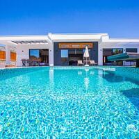 Villa Bahamas – villa for rent in Bezirgan