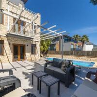 Villa Ea – villa for rent in Ortaalan