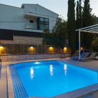 Villa Ea – villa for rent in Ortaalan