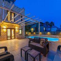 Villa Ea – villa for rent in Ortaalan