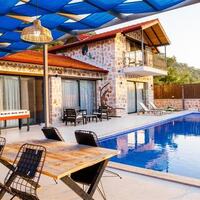 Villa Fiesta — 7