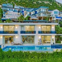 Villa July — 2