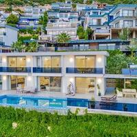 Villa July — 7