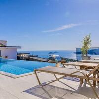 Villa July — 15
