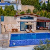 Villa Selen Exterior 1 – villa for rent in Üzümlü