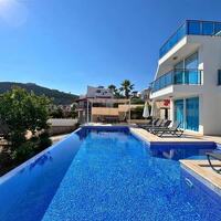 Villa Visos — 4