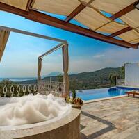 Villa Selen Jacuzzi, sauna & hammam 2 – villa for rent in Üzümlü