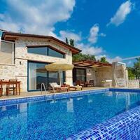 Villa Selen Pool 11 – villa for rent in Üzümlü