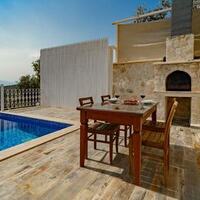 Villa Selen Dining area 2 – villa for rent in Üzümlü