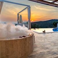 Villa Selen Jacuzzi, sauna & hammam 3 – villa for rent in Üzümlü