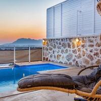 Villa Likya Black – villa for rent in Yeşilköy