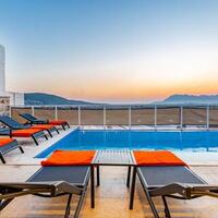 Villa Likya Black – villa for rent in Yeşilköy