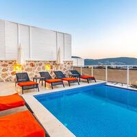 Villa Likya Black – villa for rent in Yeşilköy
